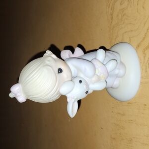 Precious Moments Jonathan David  Jesus Loves Me Figurine E1372G  1978 Enesco Vtg